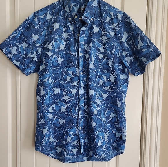 Izod Other - IZOD Men's Blue Tropical Leaf Print Shirt Short Sleeve L